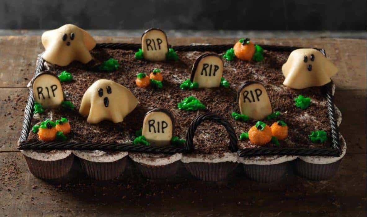 Pull Apart Halloween Theme Cupcakes